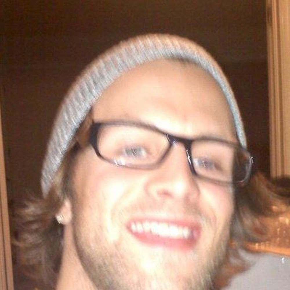 Meet your Posher, Casey